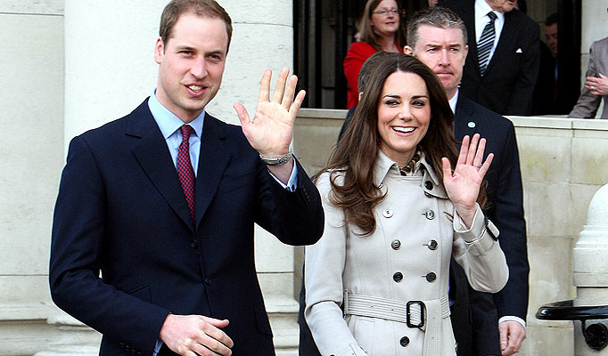 Royal hands from Wales: Prince William & his wife Kate Middleton!